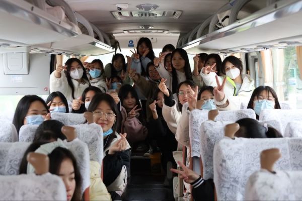 蹇難豈阻拏云路，砥礪尤堅(jiān)壯志心——德才學(xué)校2023屆2001班學(xué)生赴長(zhǎng)沙參加藝考